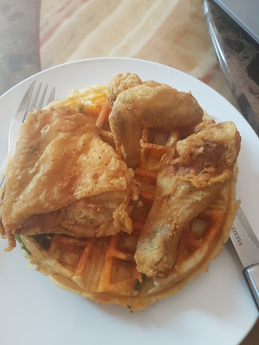 Comentarii opinii despre Broast Chicken and Waffles