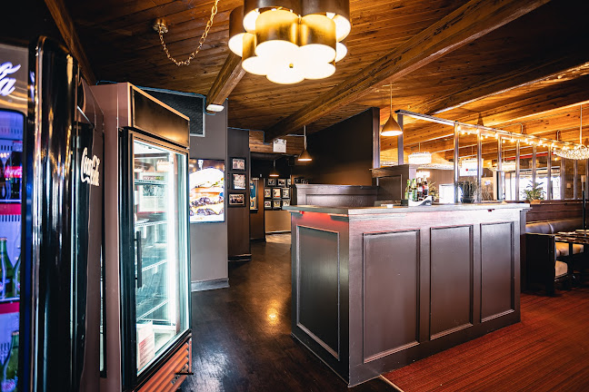 1050 Nairn Ave, Winnipeg, MB R2L 0Y4