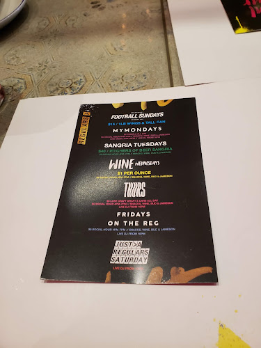 668 King St W, Toronto, ON M5V 1M7