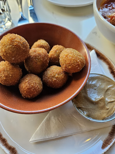 Di Beppe Restaurant - Hospitality and gastronomy