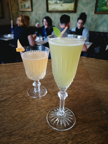 164 Langside St, Winnipeg, MB R3C 1Z4