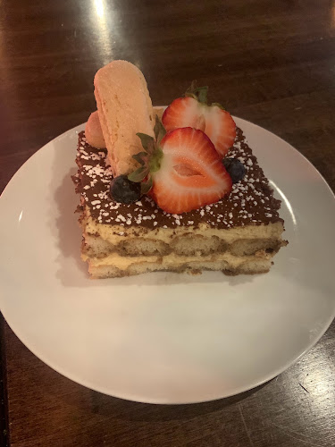 Sarpa Trattoria - Hospitality and gastronomy