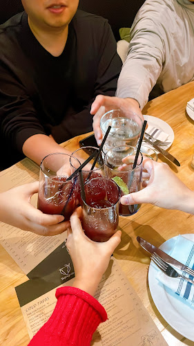 230 Commerce Valley Dr E #2, Thornhill, ON L3T 7Y3