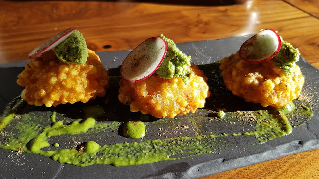 Mumbai local - Hospitality and gastronomy