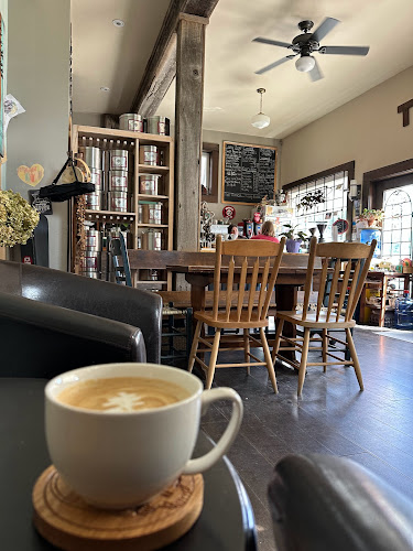 Opinii despre Shady Grove ~Lukaya Cafe~ în Hamilton - Hospitality and gastronomy