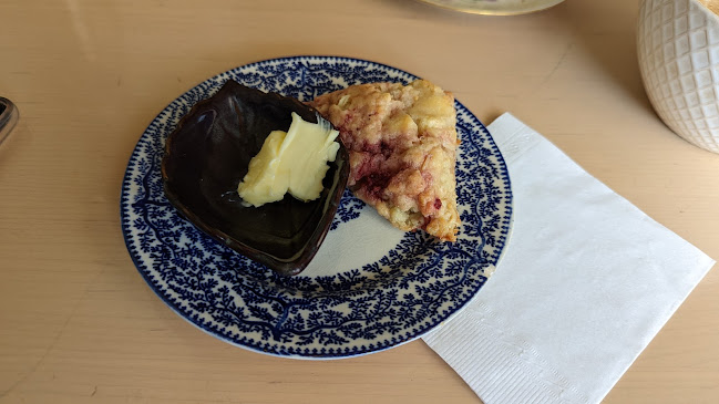 Comentarii opinii despre Shady Grove ~Lukaya Cafe~