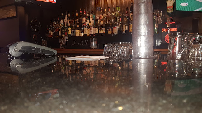 9605 66 Ave NW, Edmonton, AB T6E 0M2