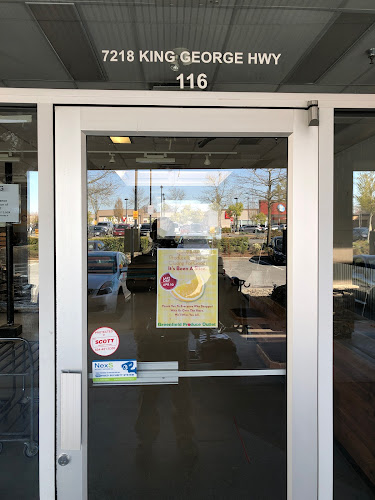 116-7218 King George Blvd, Surrey, BC V3W 2P2