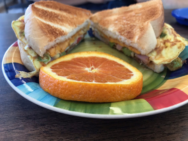 Opinii despre Kinsmen Cafe în Moose Jaw - Hospitality and gastronomy