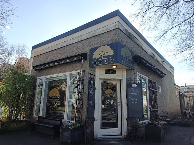 Comentarii opinii despre The Mighty Oak