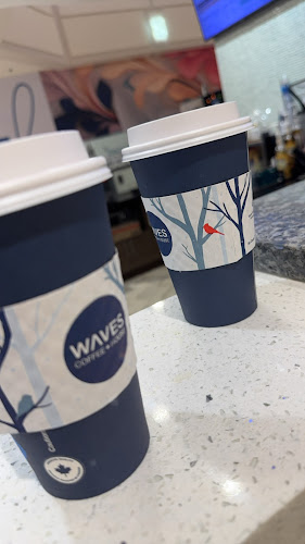 Opinii despre Waves Coffee House - Coquitlam Center în Coquitlam - Hospitality and gastronomy