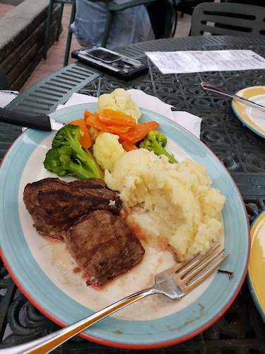 Coco's Terrace Steakhouse - Niagara Falls