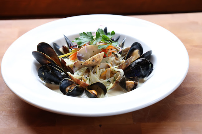 Locals Restaurant - Courtenay