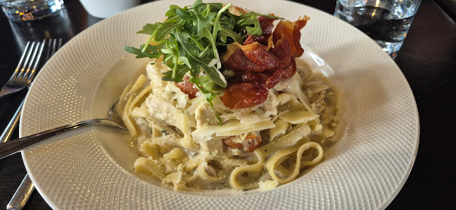 Opinii despre Rustico Kitchen And Bar în Kitchener - Hospitality and gastronomy