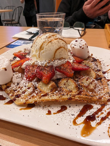 180 Rideau St, Ottawa, ON K1N 5X6