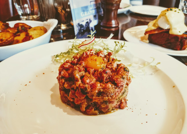 1181 Melville St, Vancouver, BC V6E 4P6