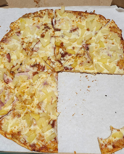 1039 McPhillips St, Winnipeg, MB R2X 2K9