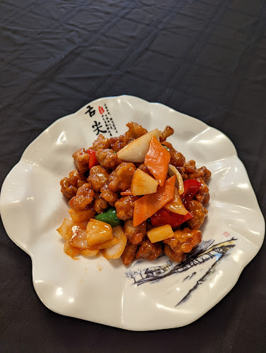 U & Me (Centre St. SW)