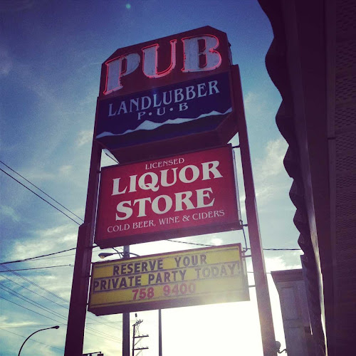 Landlubber Pub - Hospitality and gastronomy