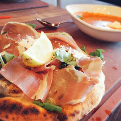 Comentarii opinii despre Famoso Pronto - St Albert