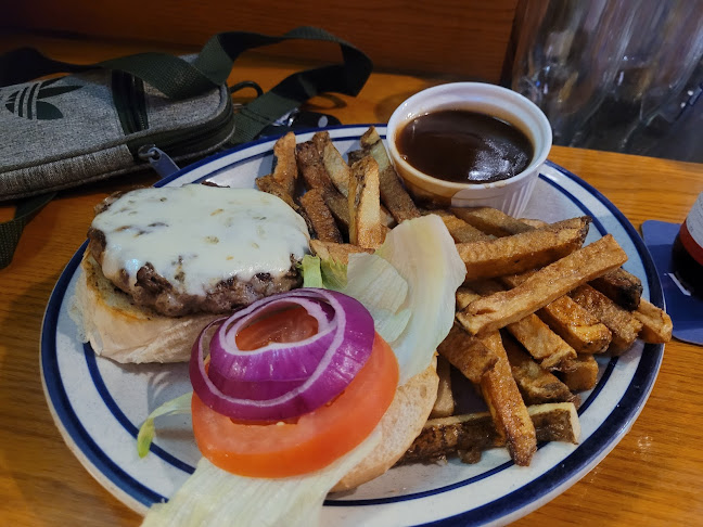 Puddy's Bar & Grill - St. Catharines