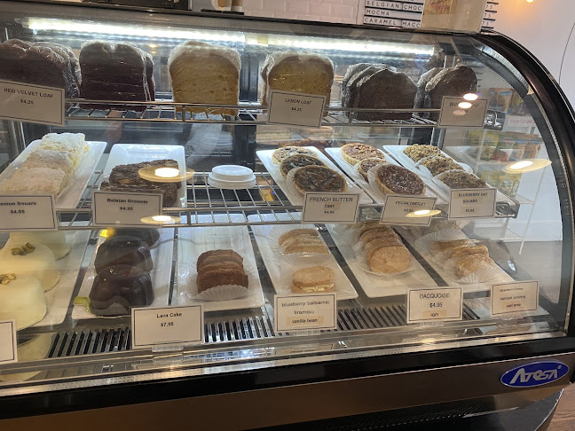 Comentarii opinii despre Ambit Cafe