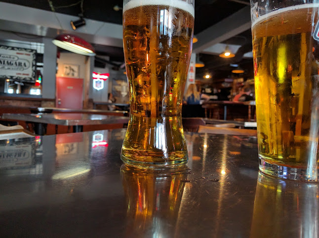 Yank's Old Niagara Bar & Grill
