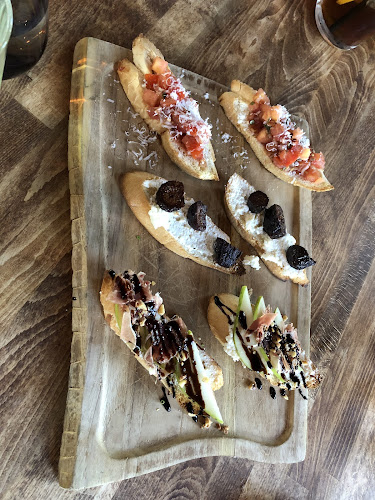 Cibo Waterfront Cafe - Winnipeg