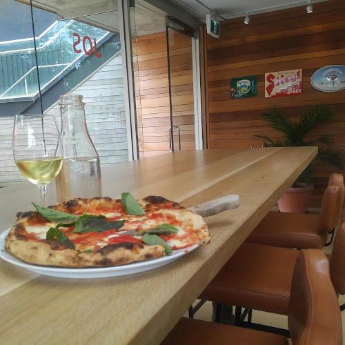 1190 W Cordova St, Vancouver, BC V6C 0E1