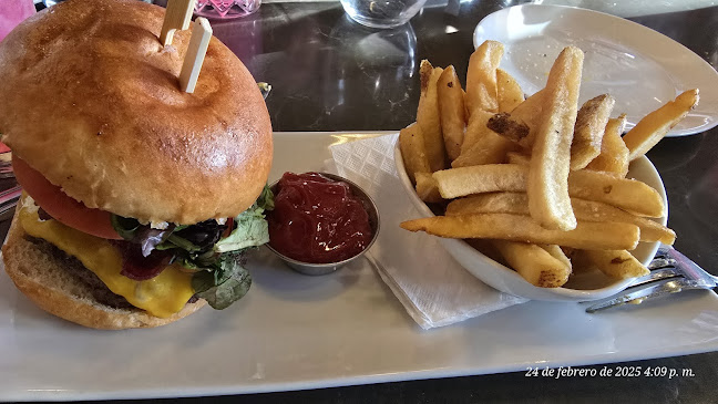 419 King St W, Oshawa, ON L1J 2K5