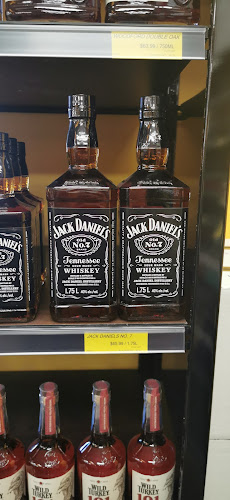 4617 50 Ave, Red Deer, AB T4N 3Z9