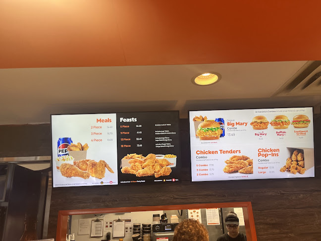 Opinii despre Mary Brown's Chicken & Taters în St. John's - Hospitality and gastronomy