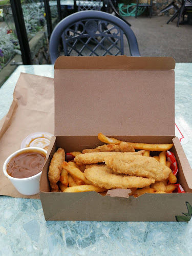 Opinii despre Beacon Drive In Restaurant în Victoria - Hospitality and gastronomy