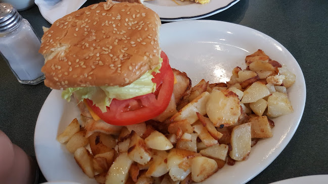 5810 Stanley Ave, Niagara Falls, ON L2G 3X8