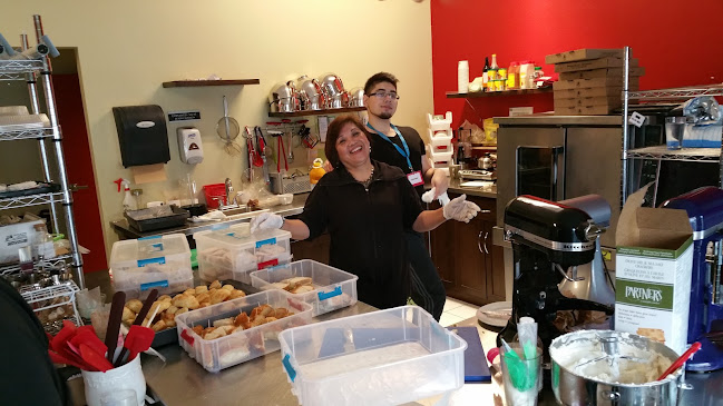 Comentarii opinii despre Caked With Love Co.