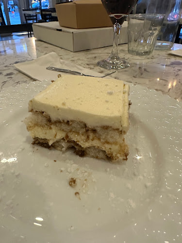 Cafe Diplomatico Restaurant & Pizzeria - Toronto