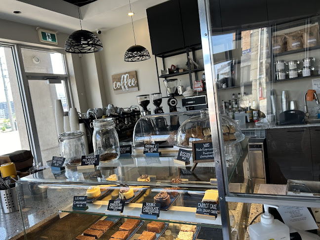 Halo Espresso Bar - Hospitality and gastronomy