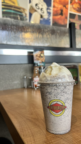 Fatburger Kelowna - Hospitality and gastronomy