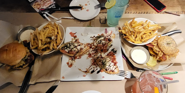 2 Bloor St E, Toronto, ON M4W 1A8