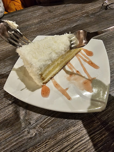 208 Church St, St. Catharines, ON L2R 3E9