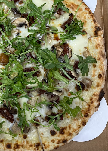 Comentarii opinii despre Doughfellas Pizza