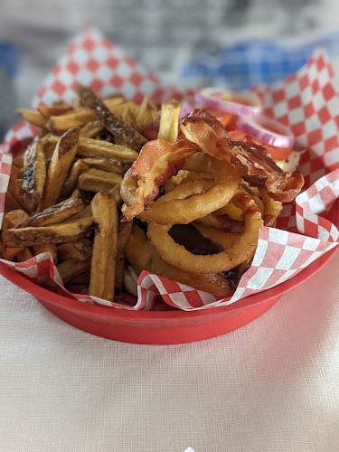 1753 Kingston 2, Kingston, ON K7L 4V1