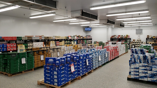 Opinii despre Urban Cellars Beer Spirits & Wine Store Cumberland în Saskatoon - Hospitality and gastronomy