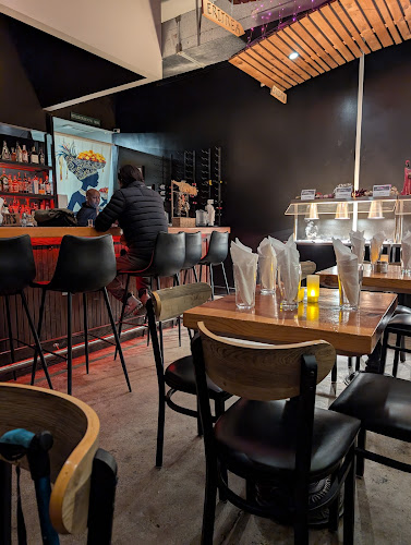 1724 Douglas St, Victoria, BC V8W 2G7