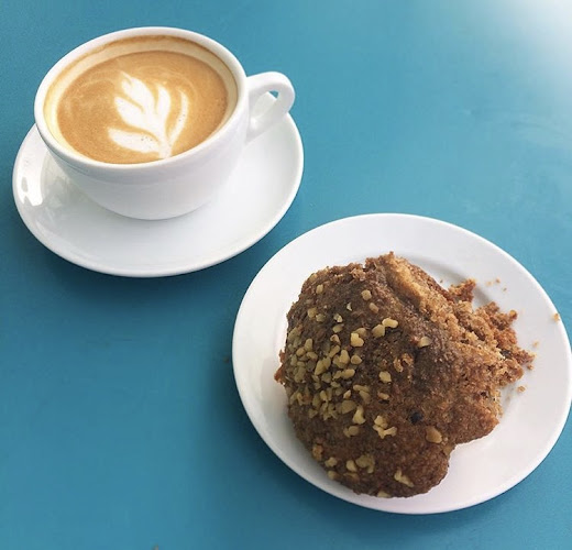 120 14th St W, North Vancouver, BC V7M 1N9