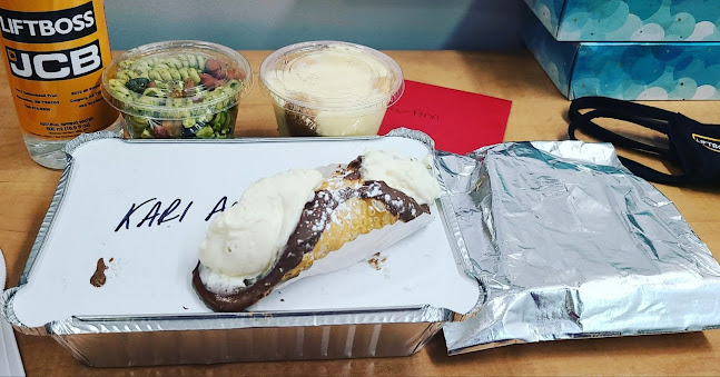 Comentarii opinii despre Calgary Italian Bakery