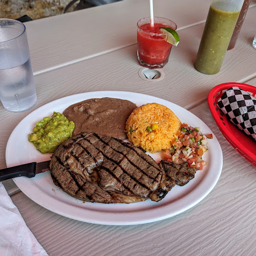 334 6th St, New Westminster, BC V3L 3A8