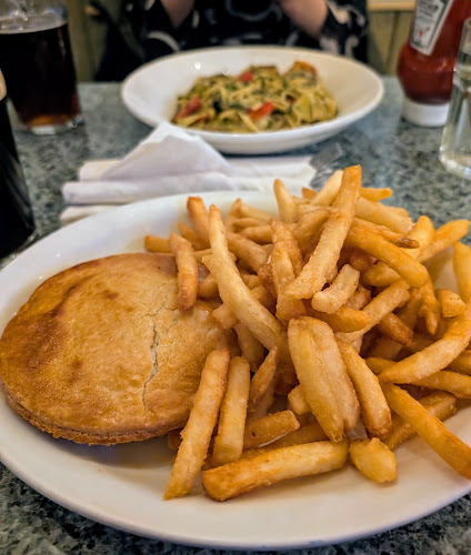 Opinii despre Hemingway's Restaurant and Bar în Toronto - Hospitality and gastronomy