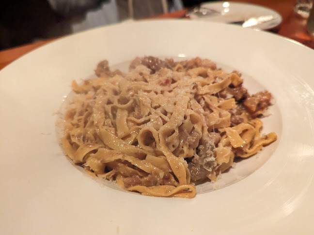 Opinii despre Hank's *A Restaurant în Victoria - Hospitality and gastronomy