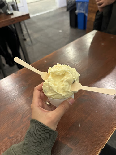 Piccolo Grande Artisan Gelateria - Hospitality and gastronomy